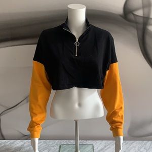 Crop Long Sleeve Sweatshirt Small